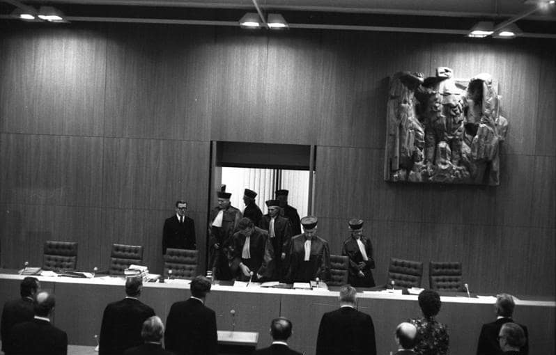Hoge Raad der Bondsrepubliek roept Bondsdag op tot snelle beoordeling van verkiezingsbetwistingen