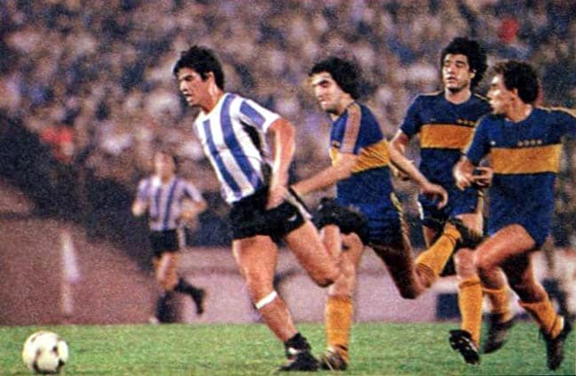 Maravilla Martínez suspendu et perd le classique contre Boca