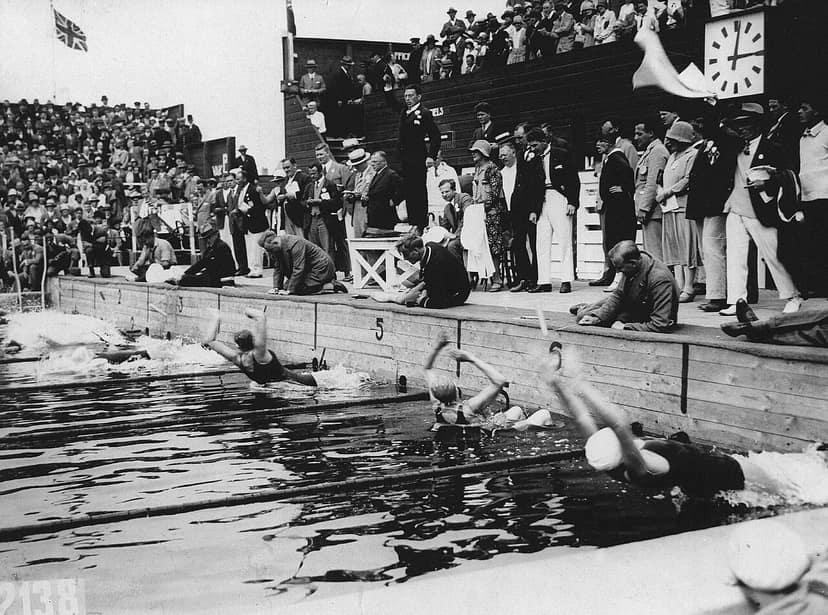 Silver for Roos Vanotterdijk in 50-meter butterfly at European Championships