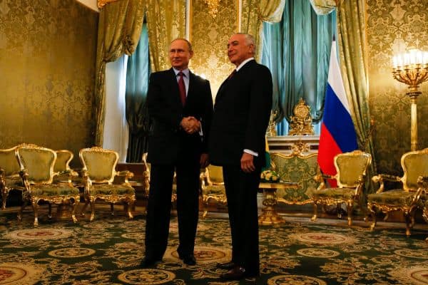 Associação ucraniana questiona PS sobre deputado na Rússia