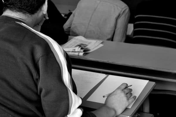 Experten für Psychologie analysieren Zusammenhang zwischen schmutzigem Auto und Stress