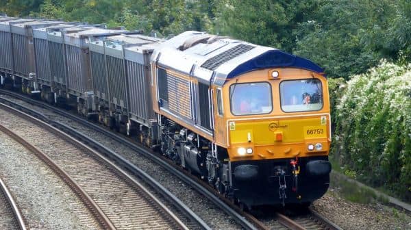Déraillement de train à Lewes : Deux blessés graves et perturbations des services ferroviaires