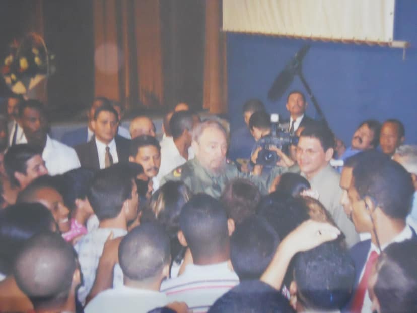 Raimundo visita Cuba per commemorare il centenario di Fidel Castro