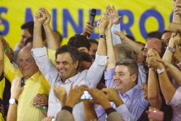 Flávio Bolsonaro und Michelle legen Streitigkeiten Monate nach Auseinandersetzungen beim