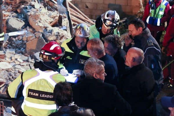 Terremoto de magnitud 7,4 en Colombia deja al menos 21 muertos