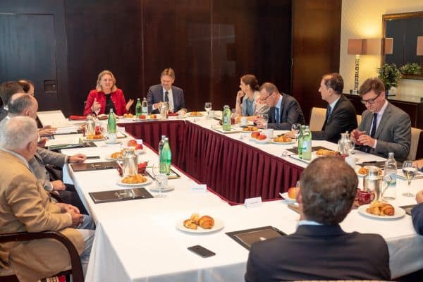 DAX bleibt trotz zahlreicher Quartalsbilanzen stabil