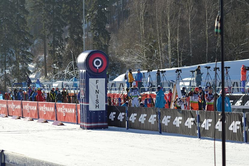 Émilien Jacquelin fait ses débuts professionnels en cyclisme après sa victoire olympique