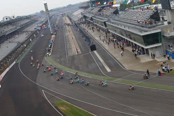 Valentín Perrone termina em terceiro lugar na Moto3 em Silverstone com a camisola argentina
