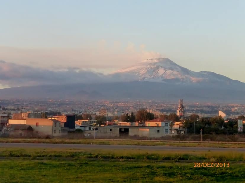 Vulkan Ätna beeinträchtigt Flughafen Catania: Urlauber betroffen