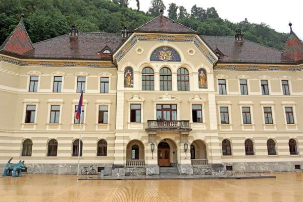 Mattarella erinnert an das Massaker von Sant’Anna di Stazzema: "Schatten neuer Kriege"