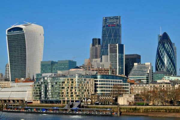 UK Economy Grows by 0.4% in Second Quarter Amid Global Tensions