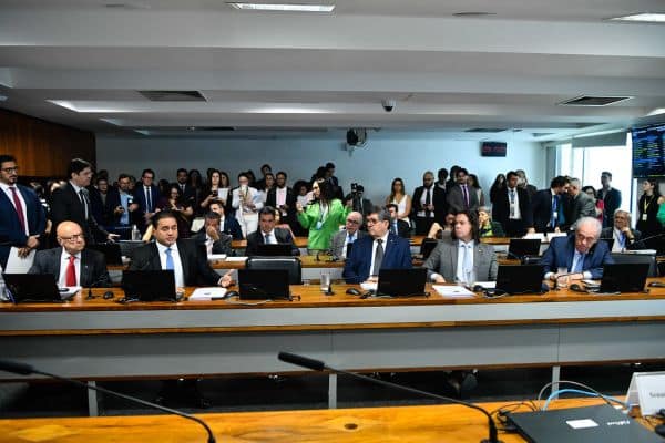 PSD e CDS pedem audição de Nuno Melo na Assembleia da República