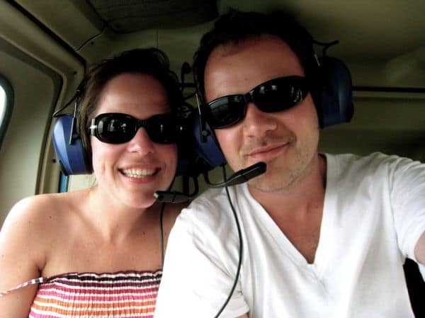 Remco Evenepoel und Oumi Rayane genießen Helikopterflug über F1-Rennstrecke und Alpen