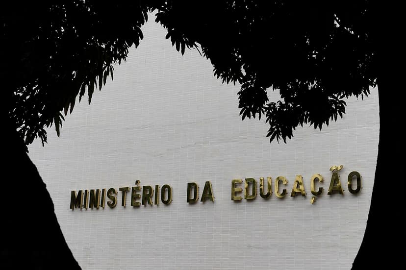 Ministero dell'Istruzione riconosce ritardi nella rivalutazione degli esami