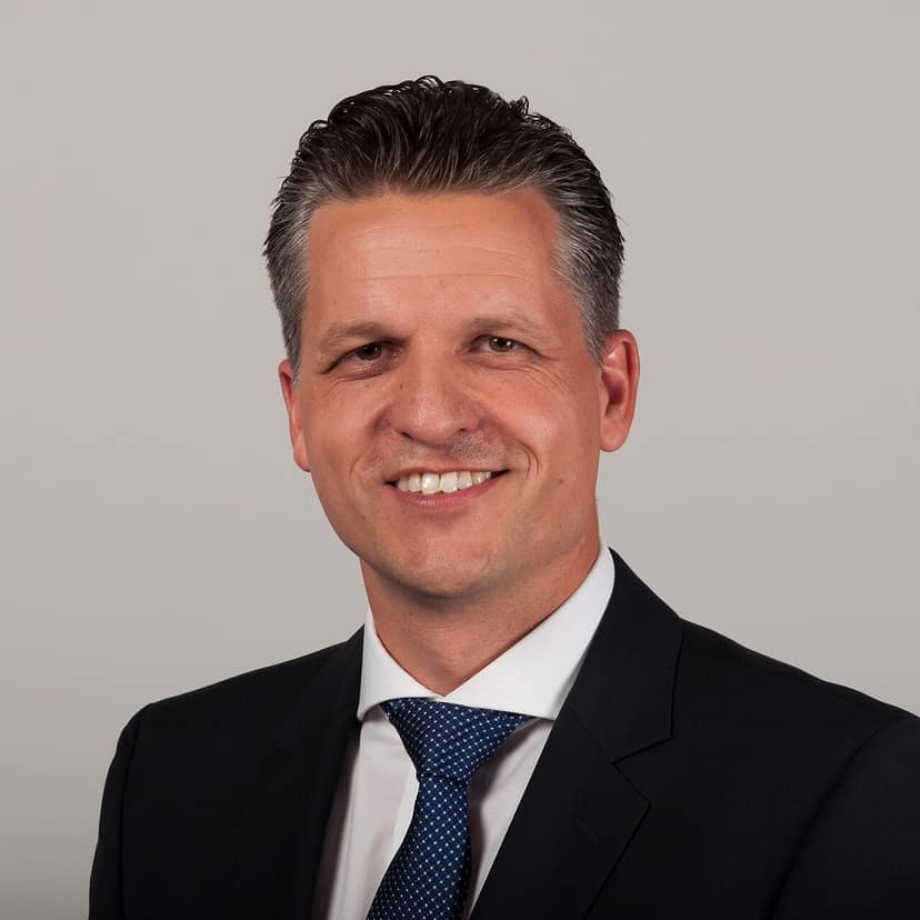 Le chef de la faction CDU/CSU Frei refuse la protection de l'identité sexuelle dans la Constitution